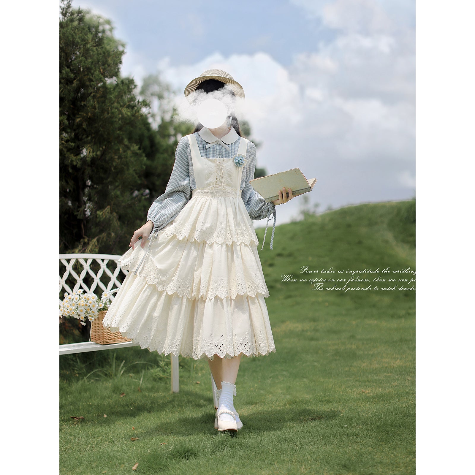 幻想曲を奏でる刺繍ジャンパースカートとブラウス – ManusMachina