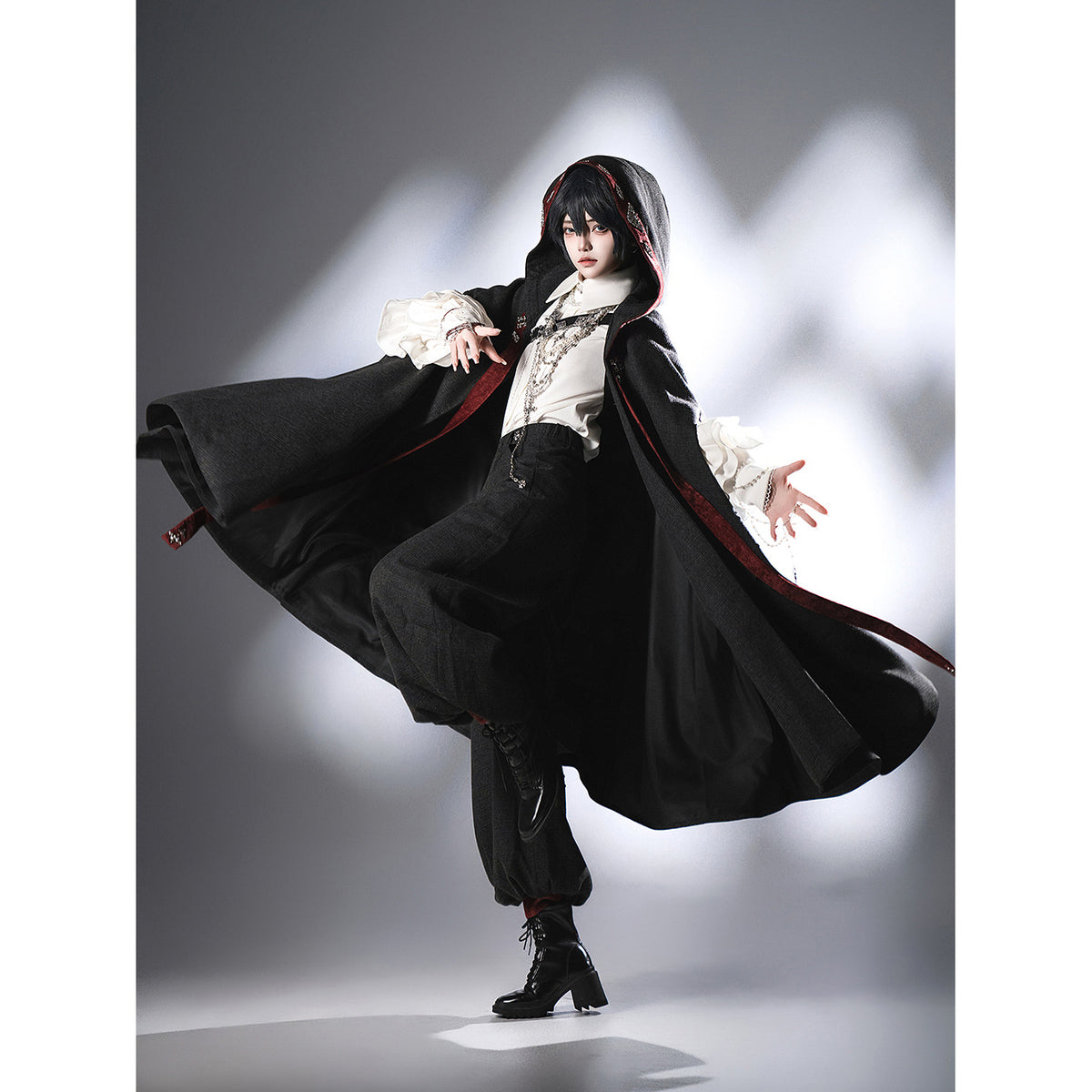 聖なる誓約団のロングマントとパンツ – ManusMachina