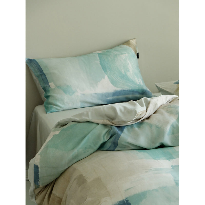 The Ebb Tide Bed Cover Set