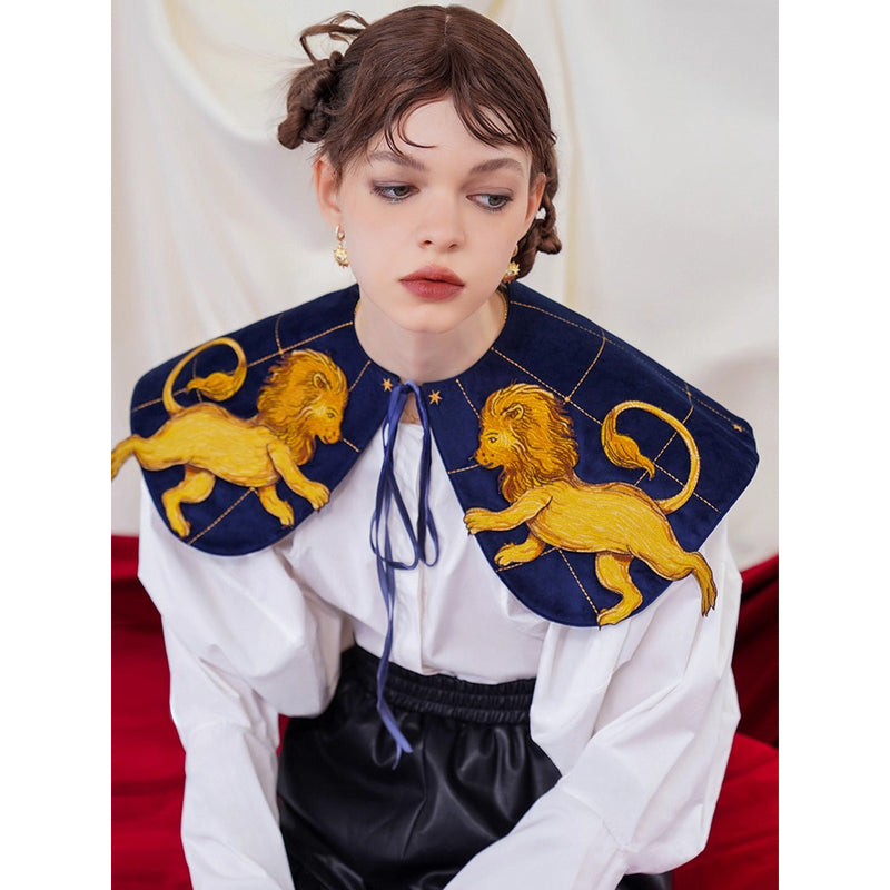 獅子の刺繍付け襟