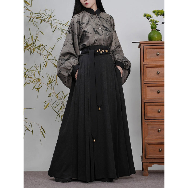 宮廷令嬢の刺繍プリーツスカート