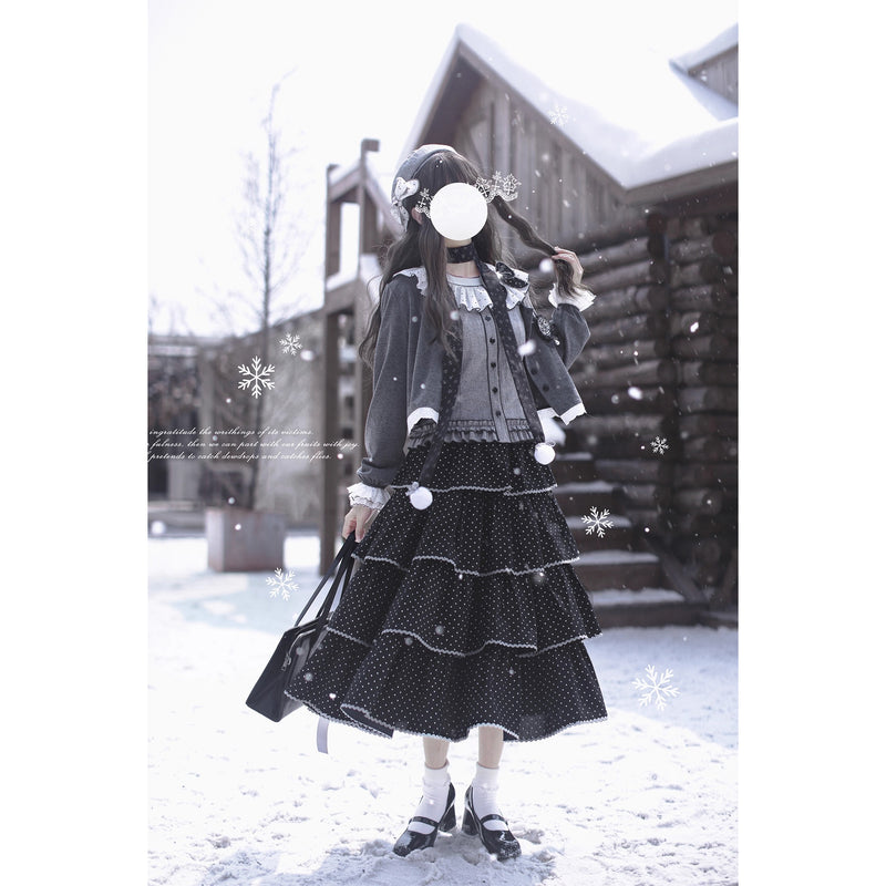 霧色のお嬢様トップスとティアードスカートとカーディガン