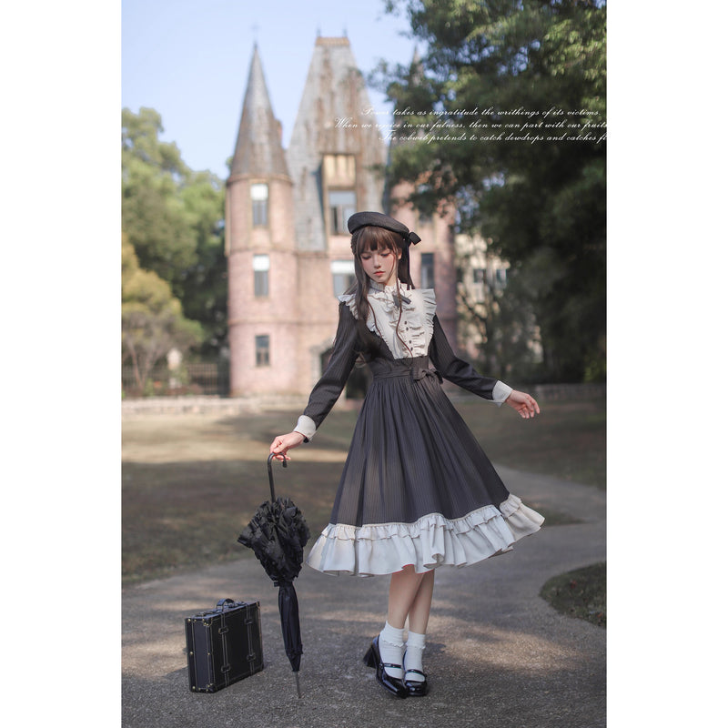 公爵令嬢のクラシカルワンピースとケープ