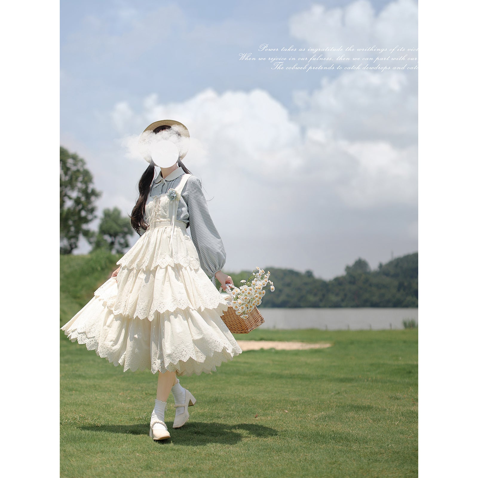 幻想曲を奏でる刺繍ジャンパースカートとブラウス – ManusMachina