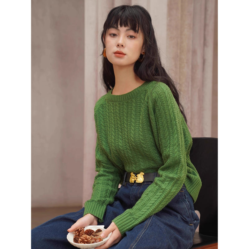 ケーブル編みのレトロセーター