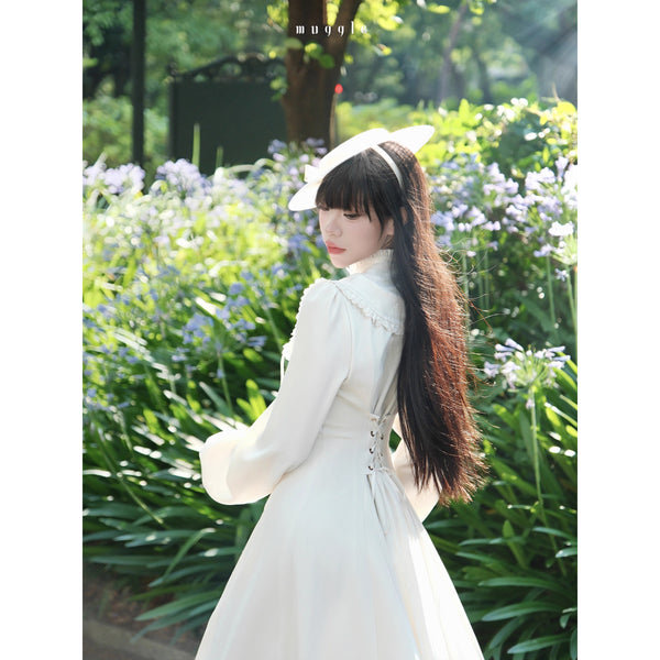 貴族のお嬢様のクラシカルワンピース