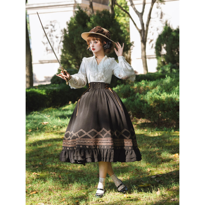 邸宅のお嬢様のレースブラウス