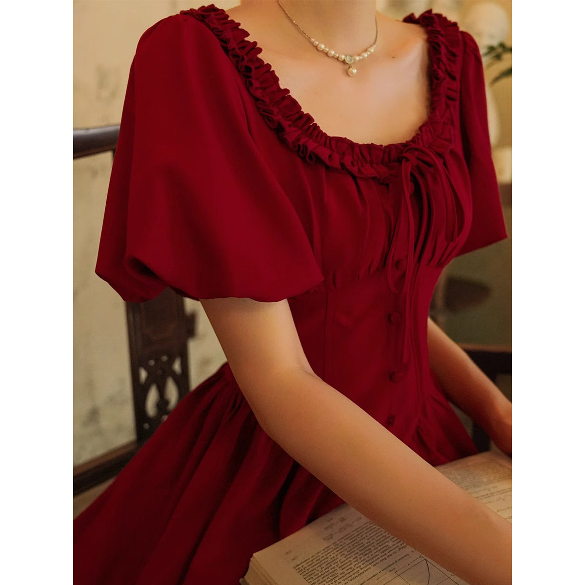 映画のヒロインの気分で！等身大の日常に纏う“Romantic Retro