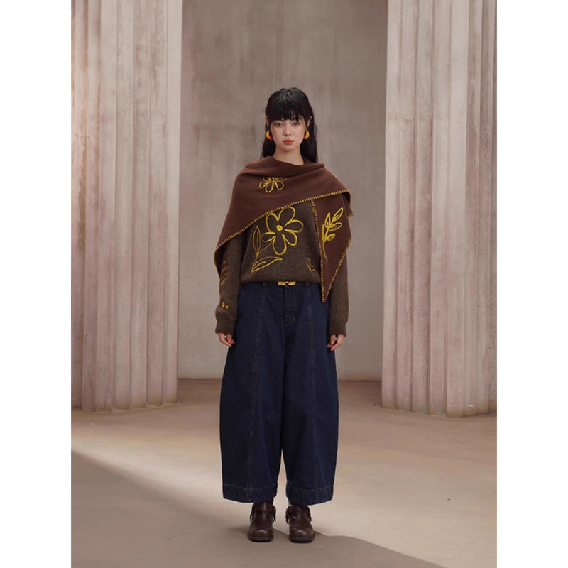 紺藍色のクロップドワイドデニムパンツ