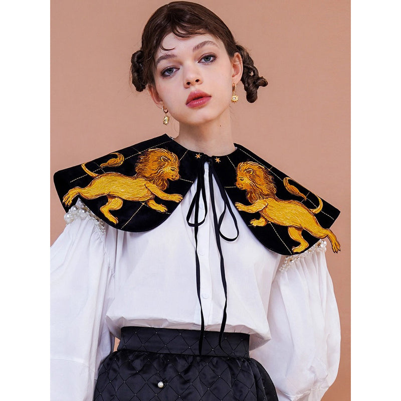 獅子の刺繍付け襟