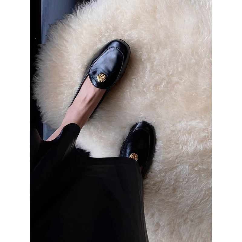 Camellia Leather Loafer Shoes - Black
