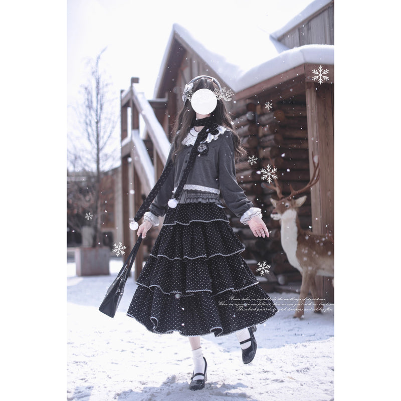 霧色のお嬢様トップスとティアードスカートとカーディガン