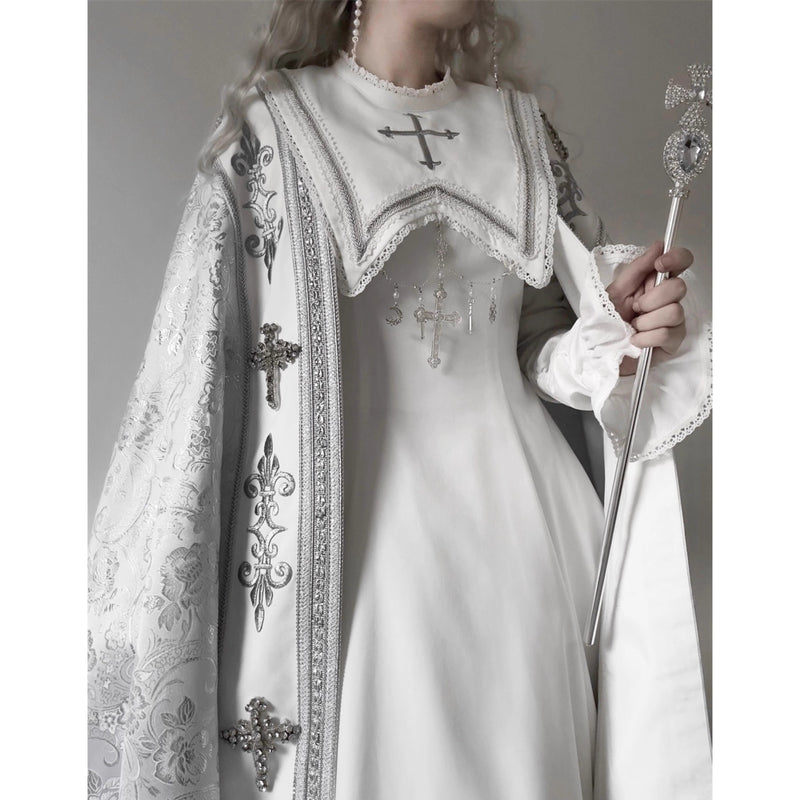 月夜の修道女の刺繍ワンピース - White（シャーリングスリーブ）[2025年12月上旬-2026年1月上旬発送予定]