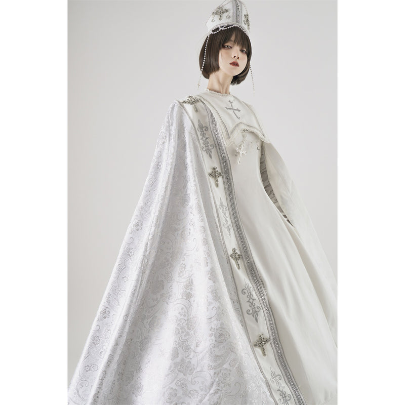 月夜の修道女の刺繍ロングマント - White Silver[2025年1月上旬-1月下旬発送予定]