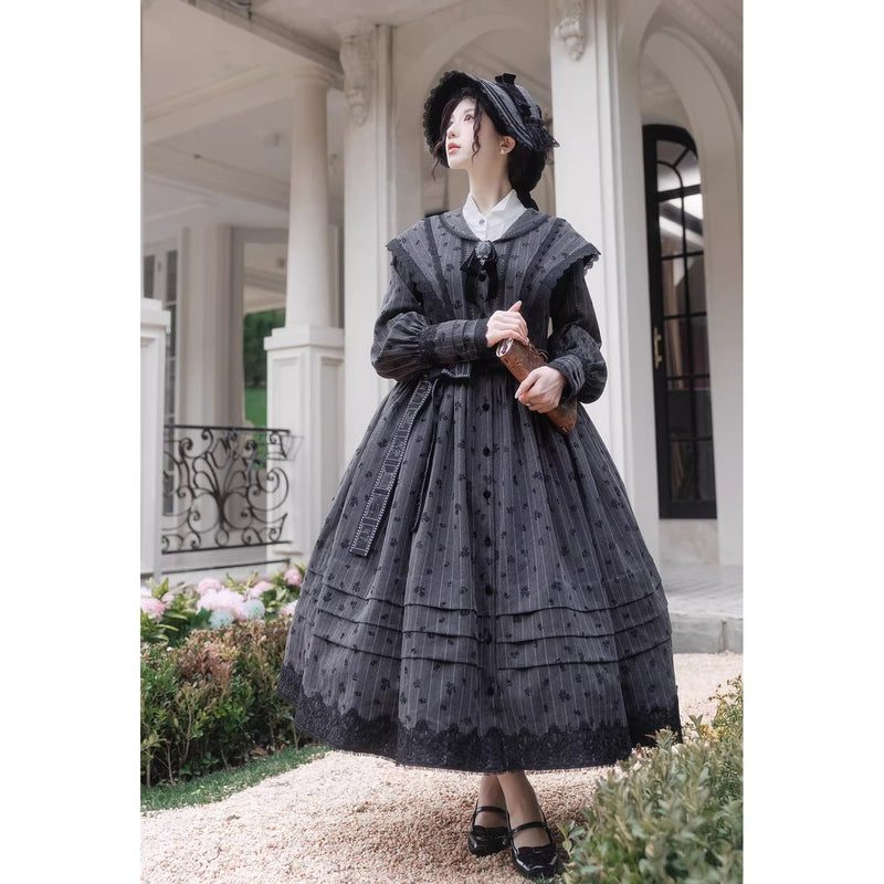 ヴィクトリアンコートワンピース 公爵婦人のヴィクトリアンワンピース - Flocked Jacquard Stripes[2026