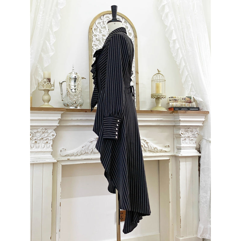 中世貴族のヴィクトリアンテールブラウス - Black Pin Stripe[2025年12月上旬-12月下旬発送予定]