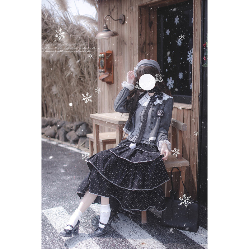 霧色のお嬢様トップスとティアードスカートとカーディガン