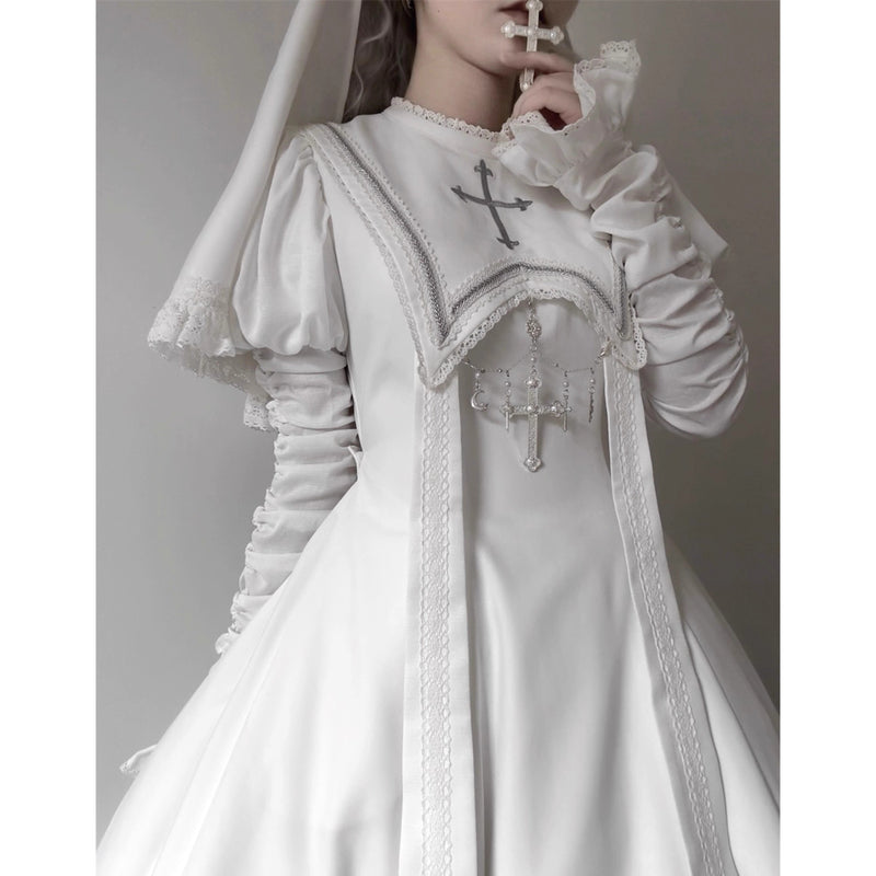 月夜の修道女の刺繍ワンピース - White（シャーリングスリーブ）[2025年12月上旬-2026年1月上旬発送予定]