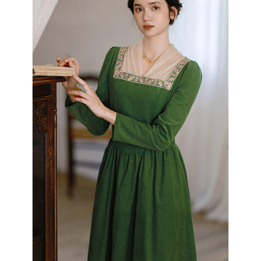 【ヴィンテージ】古着 ミッソーニ ニット ワンピース 総柄 緑 青 白 レトロ ヴィンテージ】古着 ミッソーニ ニット ワンピース 総柄 緑 青 白