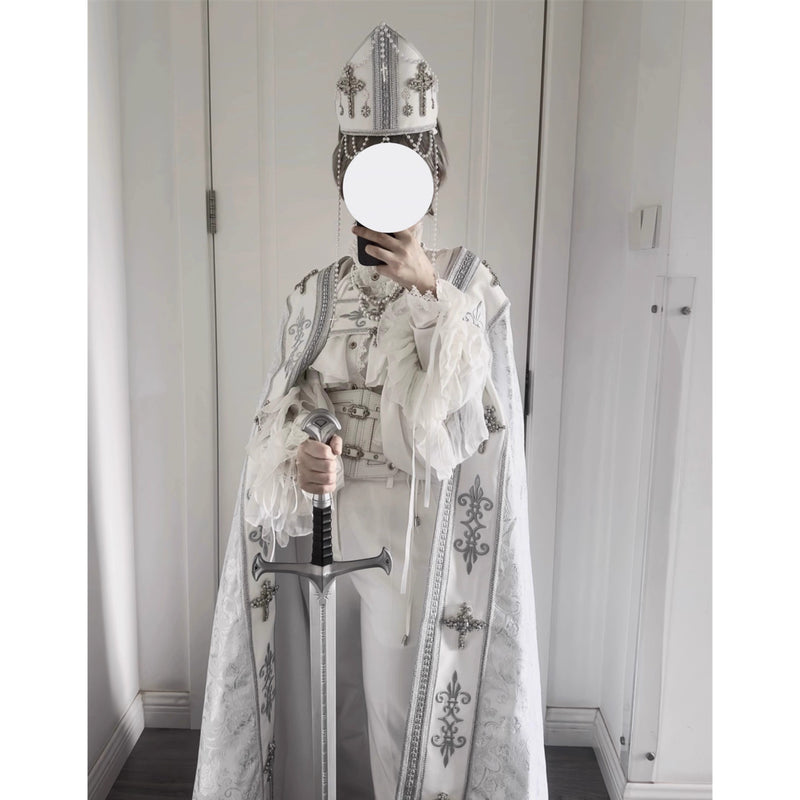 月夜の修道女の刺繍ロングマント - White Silver[2025年12月上旬-2026年1月上旬発送予定]