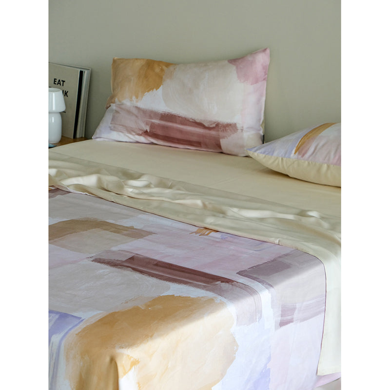 The Illusion of a Morning Glow Bed Cover Set