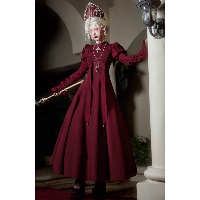 月夜の修道女の刺繍ミトラ - Wine Red × Gold[2025年12月上旬-2026年1月上旬発送予定]