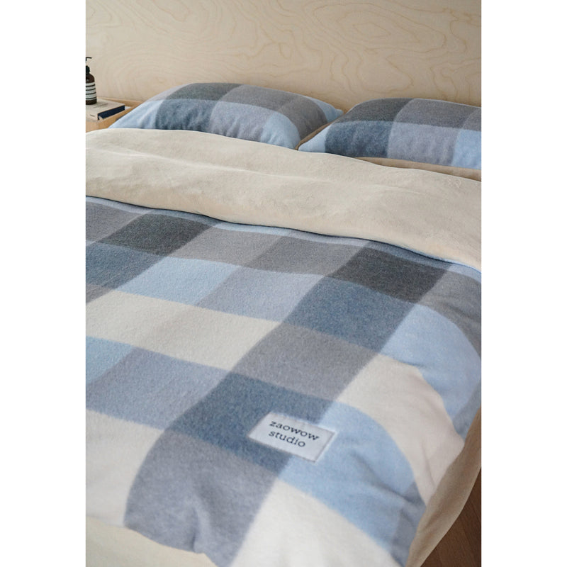 Scandinavian Check Pattern Bed Cover Set