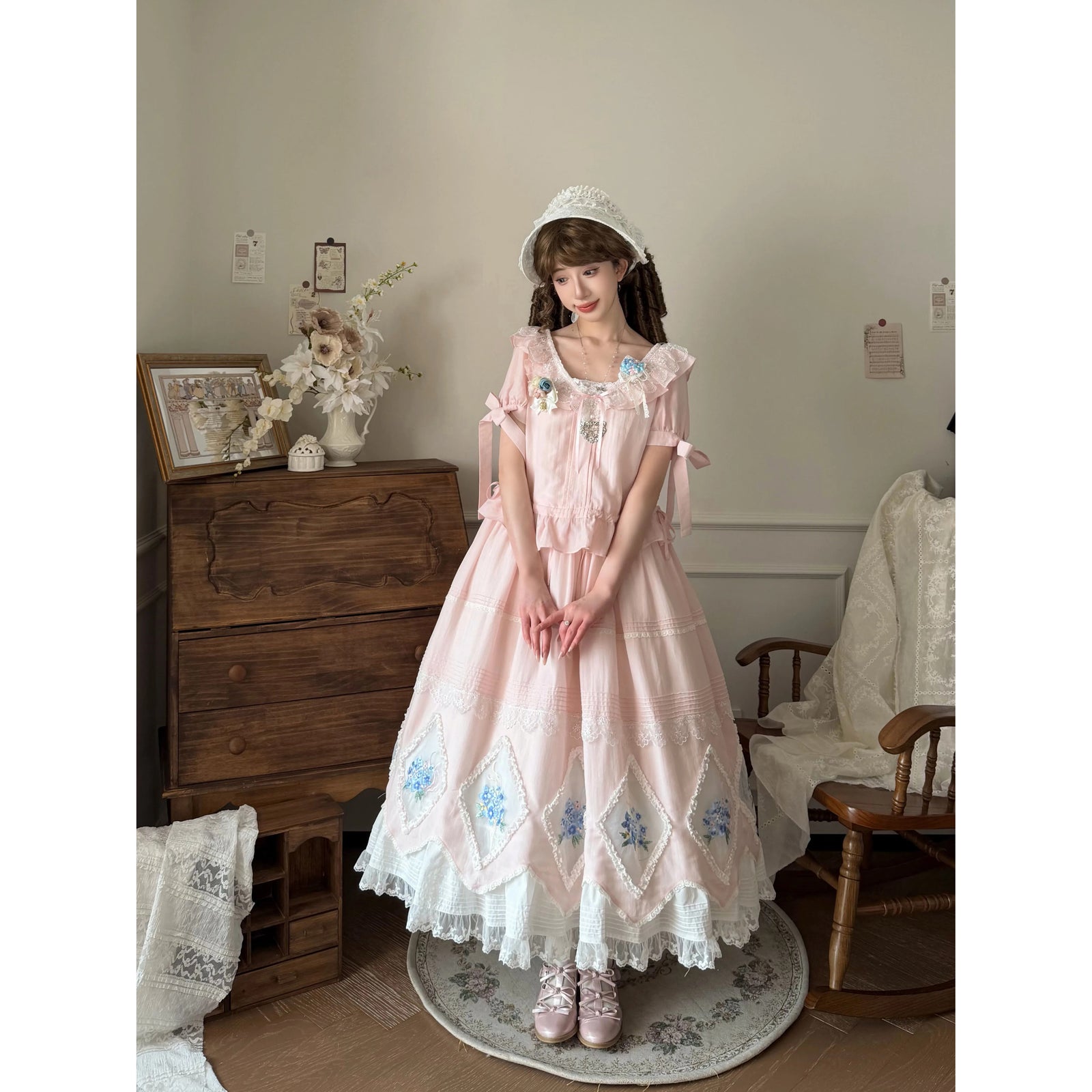 ozz angelo 薔薇刺繍フリルスカート　5/15まで出品 紫陽花の花の刺繍スカートとブラウス - Sakura Pink – ManusMachina