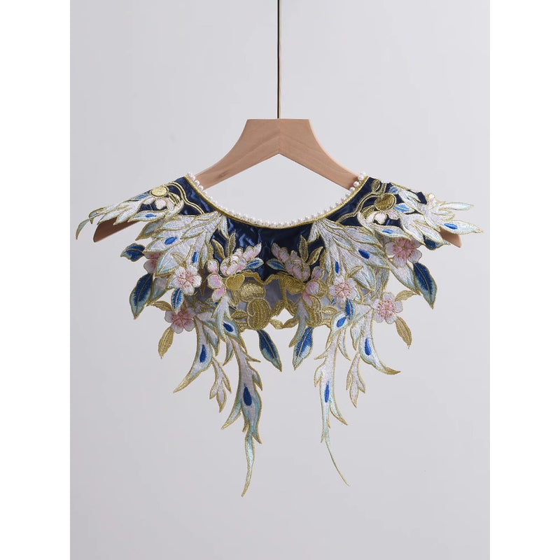 庭園の花の刺繍付け襟