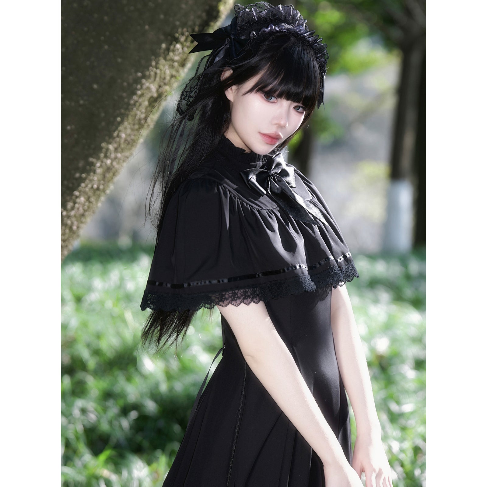 黒のお嬢様の刺繍ケープワンピース – ManusMachina