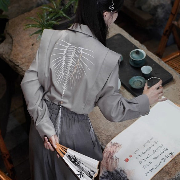 蛇骨の刺繍アシンメトリートップス - Gray