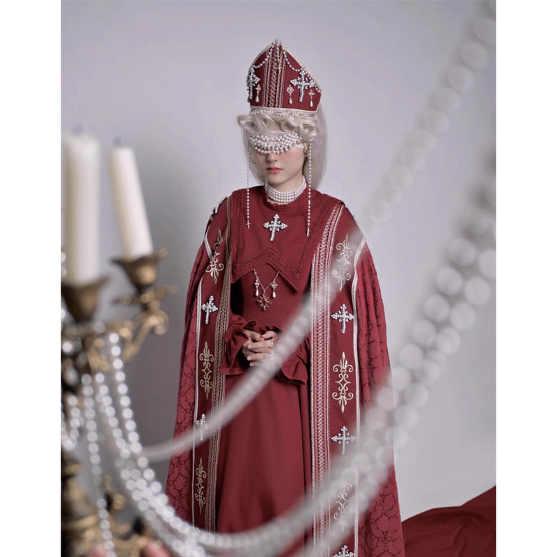 月夜の修道女の刺繍ミトラ - Wine Red × Gold[2025年12月上旬-2026年1月上旬発送予定]