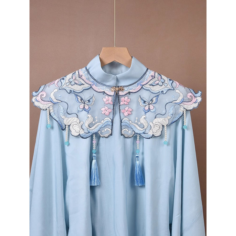 蝶と花と雲の刺繍付け襟