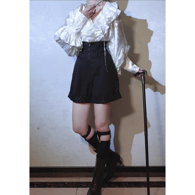 黒の令嬢の刺繍コルセットハーフパンツ[2025年10月上旬-10月下旬発送予定]
