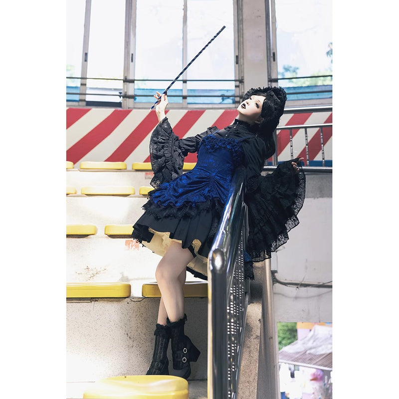 瑠璃紺の花群集の刺繍ワンピースとジャンパースカート[2025年12月中旬-2026年1月中旬発送予定]