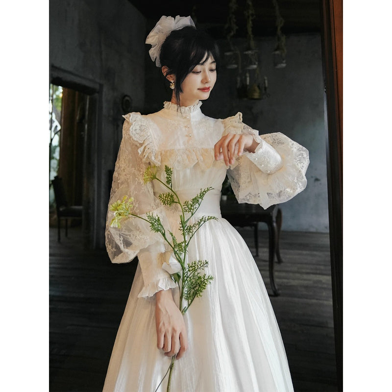 宮廷の花の刺繍ヴィクトリアンワンピース