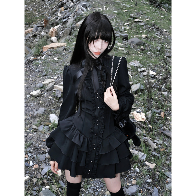 暗黒のお嬢様のゴシックワンピース