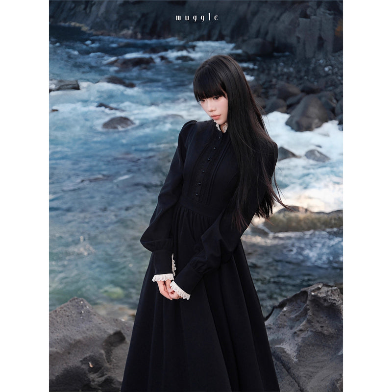 黒のお嬢様のクラシカルゴシックワンピース