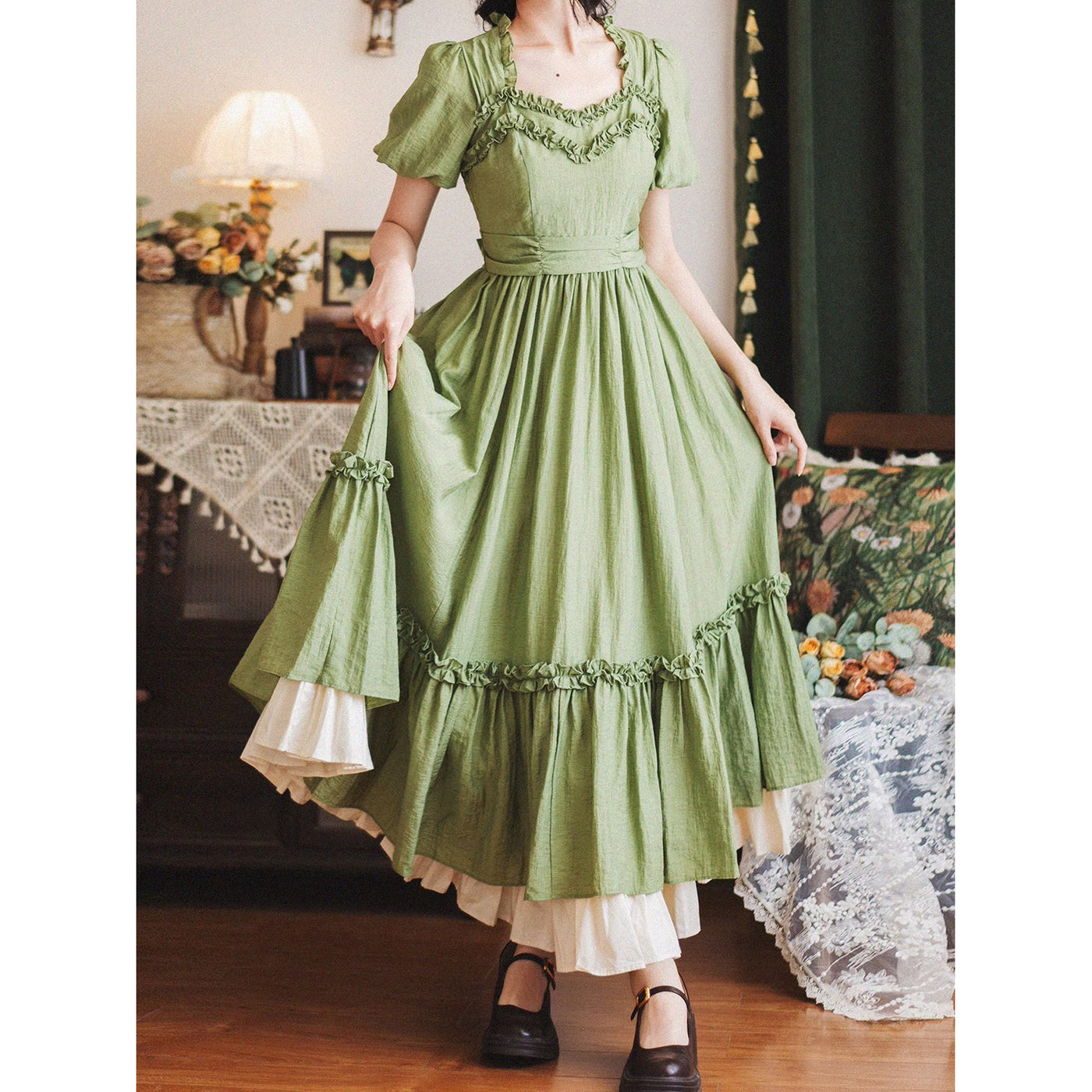 若緑のお嬢様のクラシカルワンピース – ManusMachina