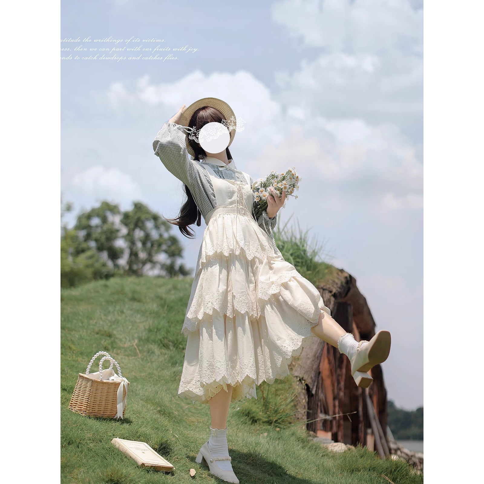 幻想曲を奏でる刺繍ジャンパースカートとブラウス – ManusMachina