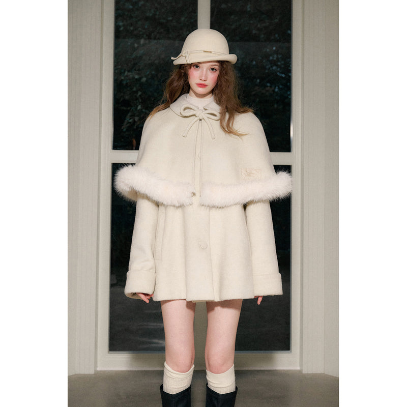 Elegant Queen's Cape Wool Coat