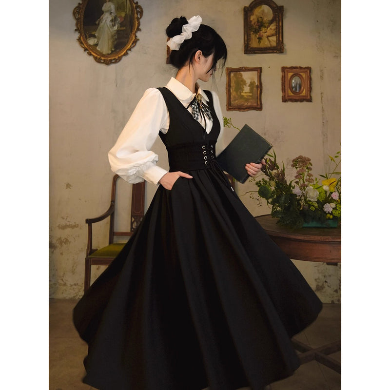黒のお嬢様のコルセットジャンパースカート