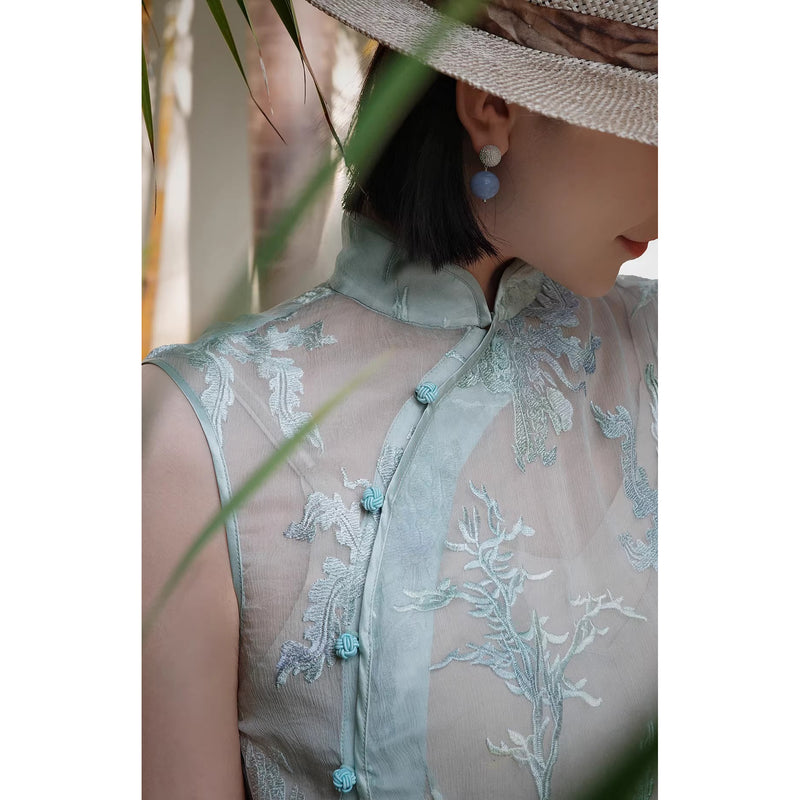 草花の刺繍シルクトップス – ManusMachina
