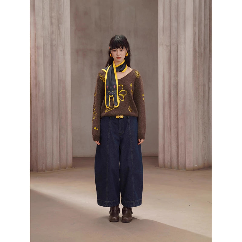 紺藍色のクロップドワイドデニムパンツ