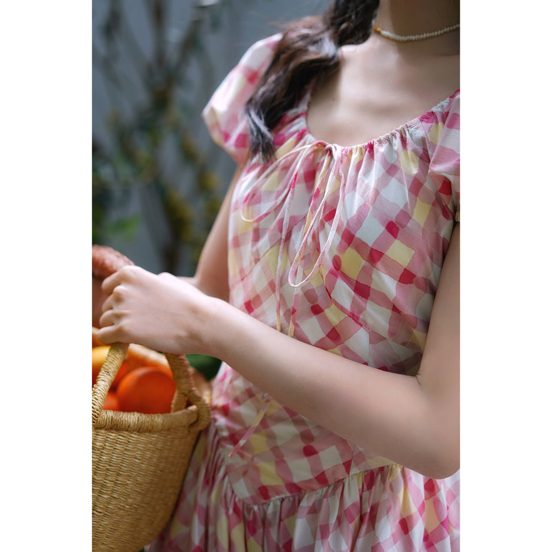 桃色格子柄のレトロワンピース