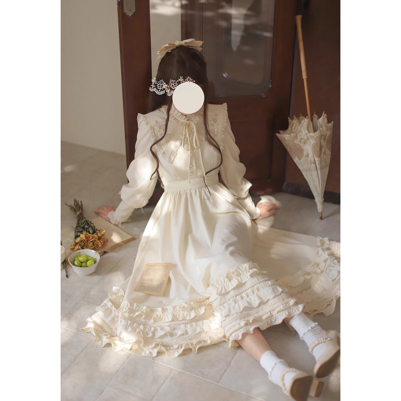 奏鳴曲を奏でる刺繍クラシカルワンピース