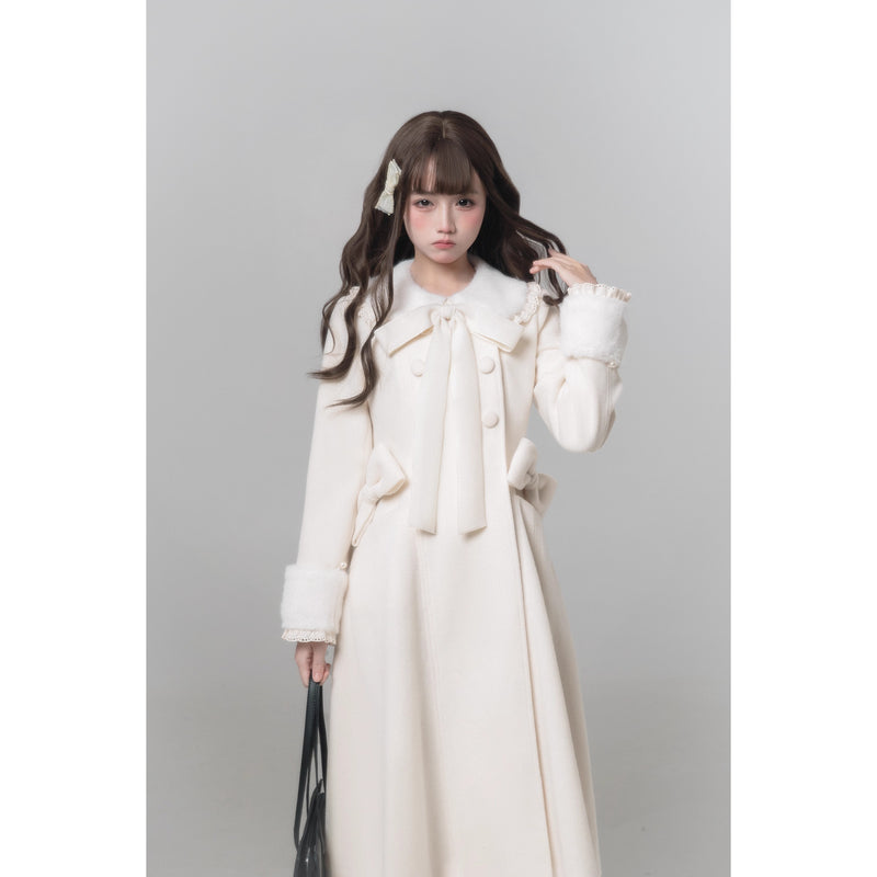 白雪のお嬢様のリボンウールコート