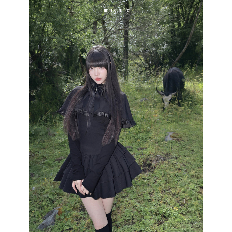 黒のお嬢様のケープフリルワンピース