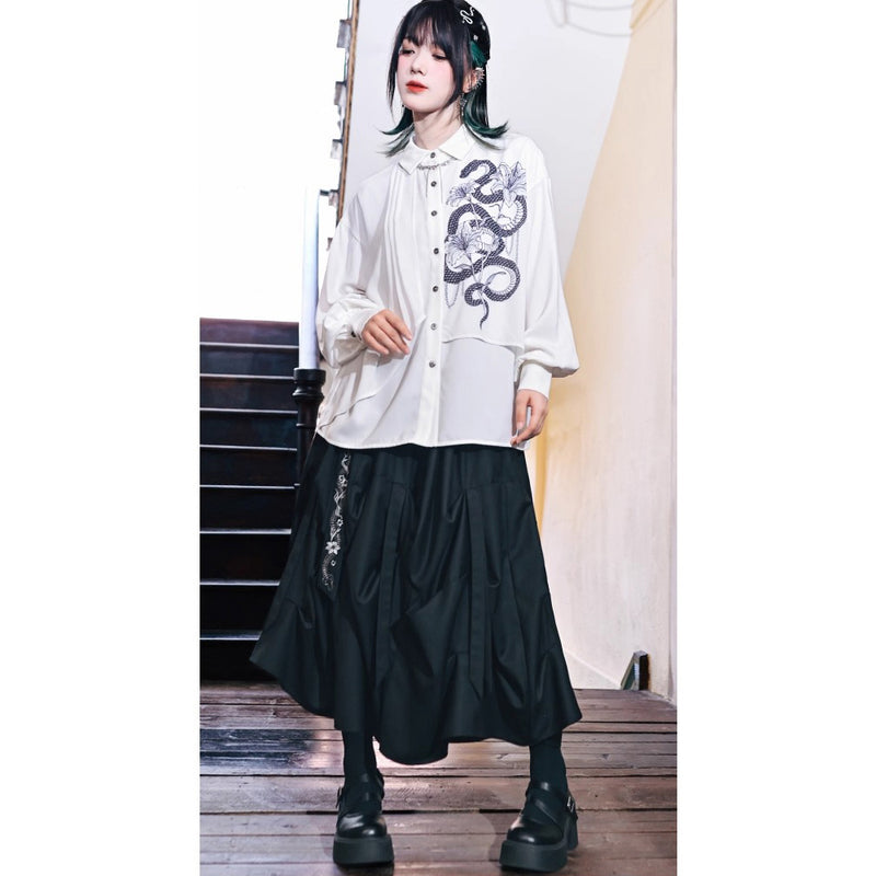 蛇骨の刺繍アシンメトリースカート