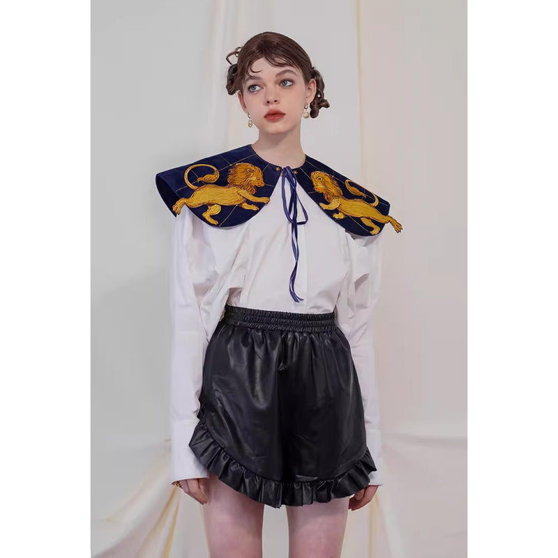 獅子の刺繍付け襟